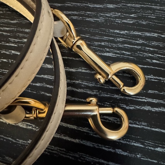 Coach Beige/White Signature Coated Canvas and Leather Sierra Satchel - Picture 12 of 14